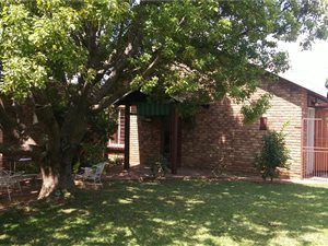 2 Bed House in Theresa Park