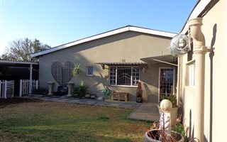 3 Bedroom House in Wilgehof
