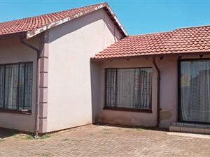 3 Bed House in Katlehong