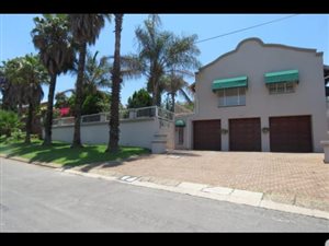 4 Bed House in Bergbron