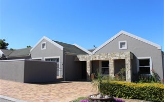 4 Bedroom House in Goedemoed