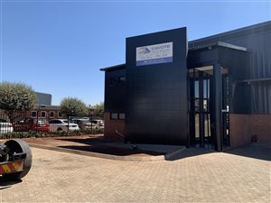 515 m² Industrial space in Monavoni