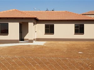 4 Bed House in Delmore Park