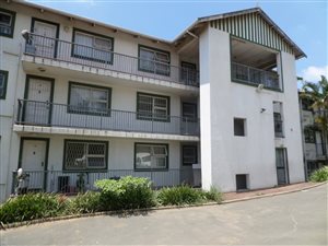 2 Bed Apartment in Bellair