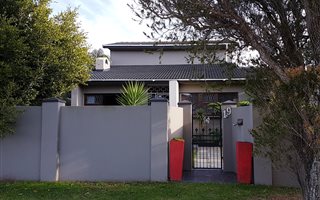 5 Bedroom House in Framesby