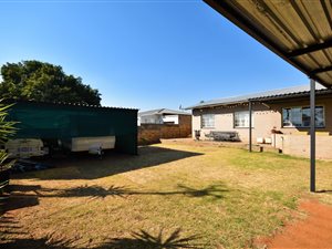 3 Bed Apartment in Krugersdorp West