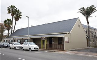 122 m² Commercial space in Durbanville Central