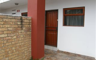 1 Bedroom Townhouse in De Aar