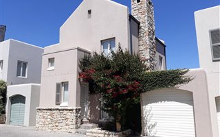 3 Bedroom Townhouse in Nooitgedacht Estate
