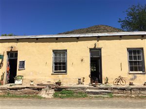 4 Bed House in Nieu Bethesda