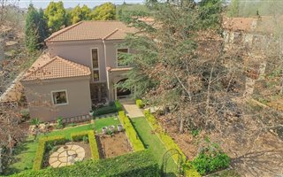 4 Bedroom House in Boardwalk