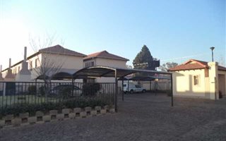 2 Bedroom House in Claremont