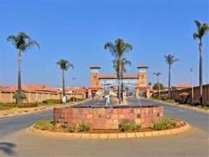 930 m² Land available in Savannah Country Estate