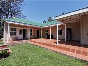 3 Bed Townhouse in Blackridge