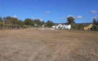 976 m² Land available in McGregor