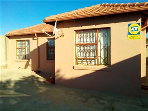 3 Bed House in Goudrand