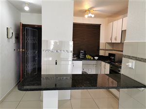 2 Bed Apartment in Meerensee