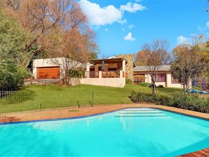 5 Bed House in River Club