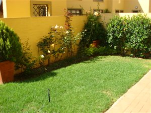 2 Bed Townhouse in Gallo Manor