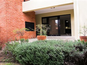2 Bed Apartment in Douglasdale