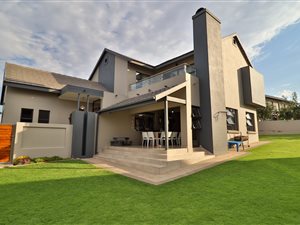 4 Bed House in The Hills