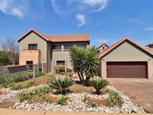 4 Bed House in Rietvlei Ridge Country Estate