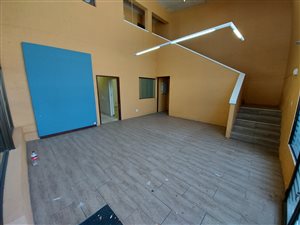 2500 m² Industrial space in Wynberg