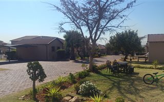 3 Bedroom Simplex in Elandspark