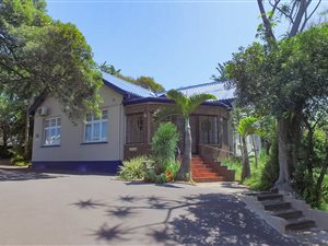 150 m² Commercial space in Amanzimtoti
