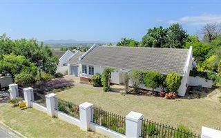 3 Bedroom House in Steynsrust
