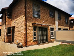4 Bed House in Montana Tuine