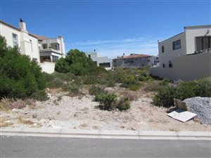 355 m² Land available in Calypso Beach