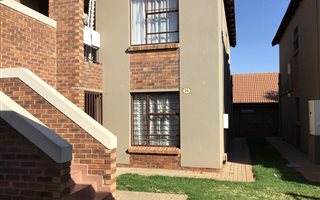 2 Bedroom Apartment in Pomona