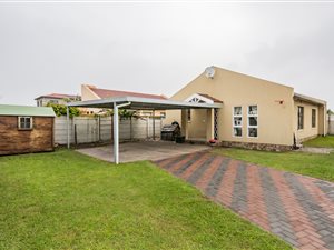 3 Bed House in Overbaakens