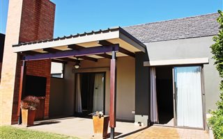 1 Bedroom Simplex in Midstream Estate