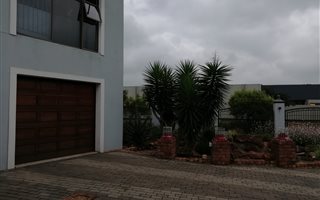 2 Bedroom Apartment in Arcon Park