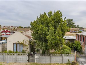 3 Bed House in Scottsdene