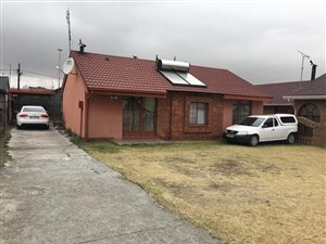 3 Bed House in Embalenhle