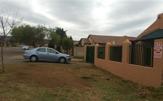 4 Bedroom House in Lotus Gardens