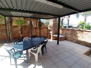3 Bed Townhouse in Highveld