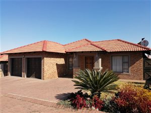 3 Bed Townhouse in Lambton