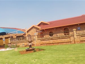 4 Bedroom House in Dalpark