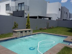 3 Bed Duplex in Halfway House