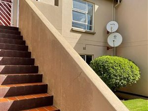2 Bed Townhouse in Bonaero Park