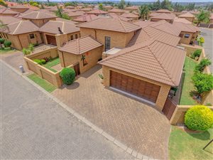3 Bed Cluster in Newmarket Park