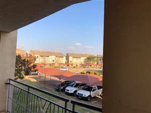 1 Bed Flat in Karen Park