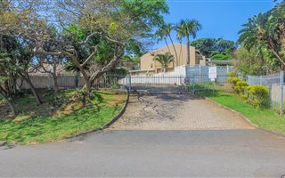 3 Bedroom Duplex in Brighton Beach