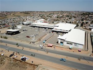 279 m² Retail Space in Cosmo City