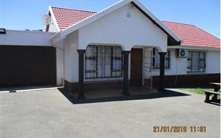 3 Bedroom House in Orient Heights