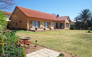 3 Bedroom House in Dan Pienaar